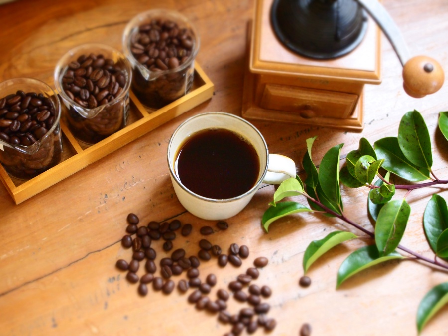 カフェインレスコーヒー　イメージ