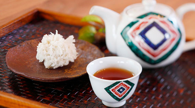 加賀の紅茶は石川県加賀市打越茶園産の国産茶葉を使用した国産紅茶