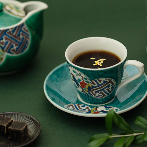 金沢ならではの金箔が入った雅な珈琲